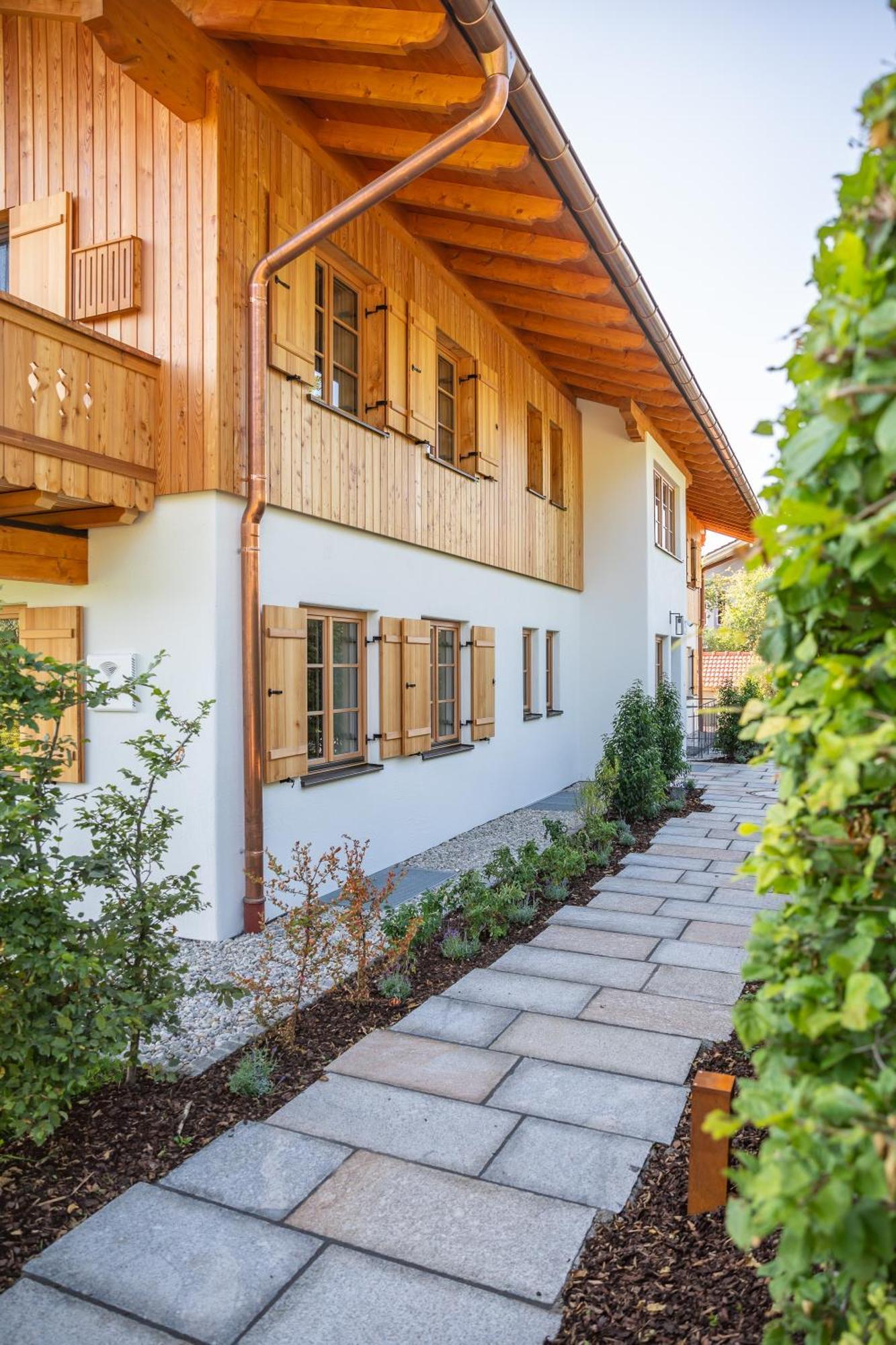 כימינג Graf Chiemo Suites - Direkt Am Chiemsee Mit Separatem Seezugang מראה חיצוני תמונה