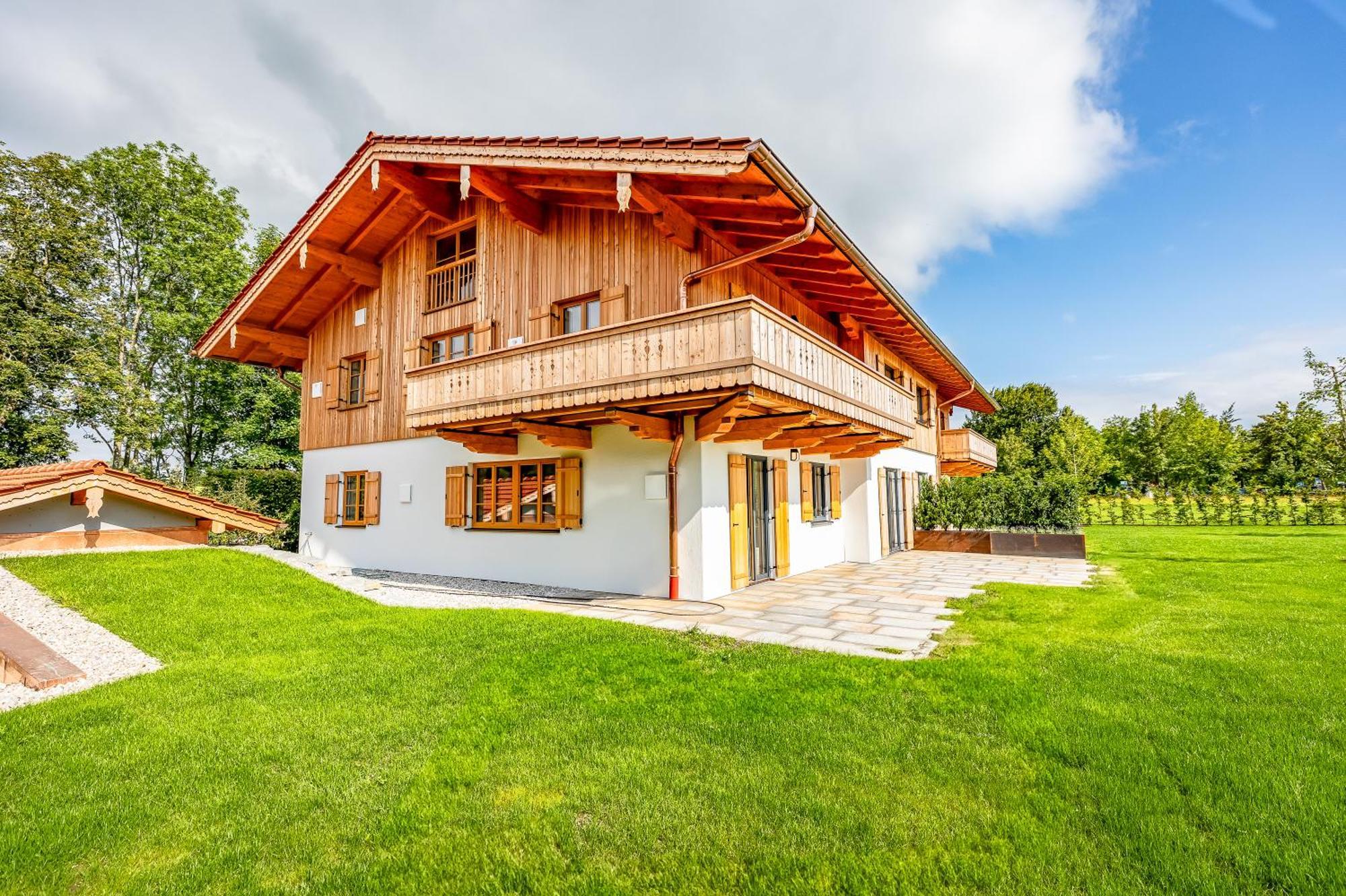כימינג Graf Chiemo Suites - Direkt Am Chiemsee Mit Separatem Seezugang מראה חיצוני תמונה