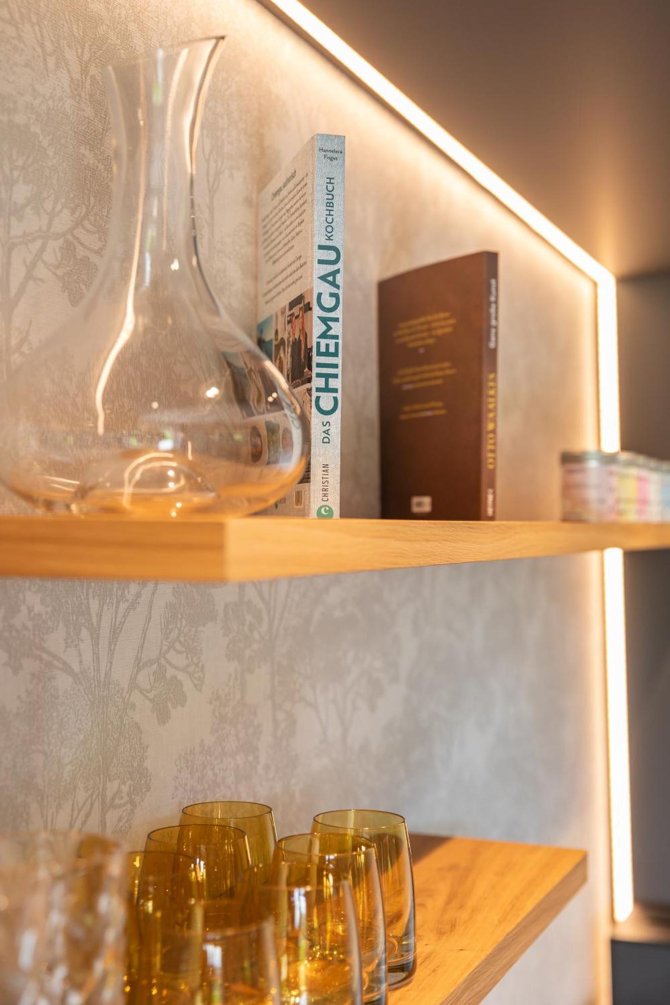 כימינג Graf Chiemo Suites - Direkt Am Chiemsee Mit Separatem Seezugang מראה חיצוני תמונה
