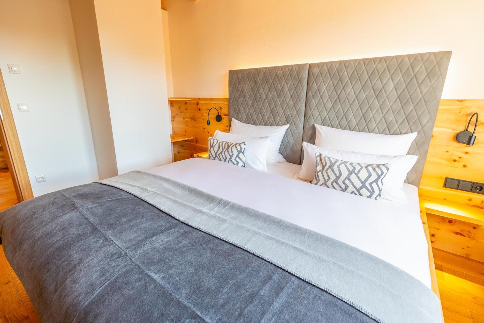 כימינג Graf Chiemo Suites - Direkt Am Chiemsee Mit Separatem Seezugang מראה חיצוני תמונה