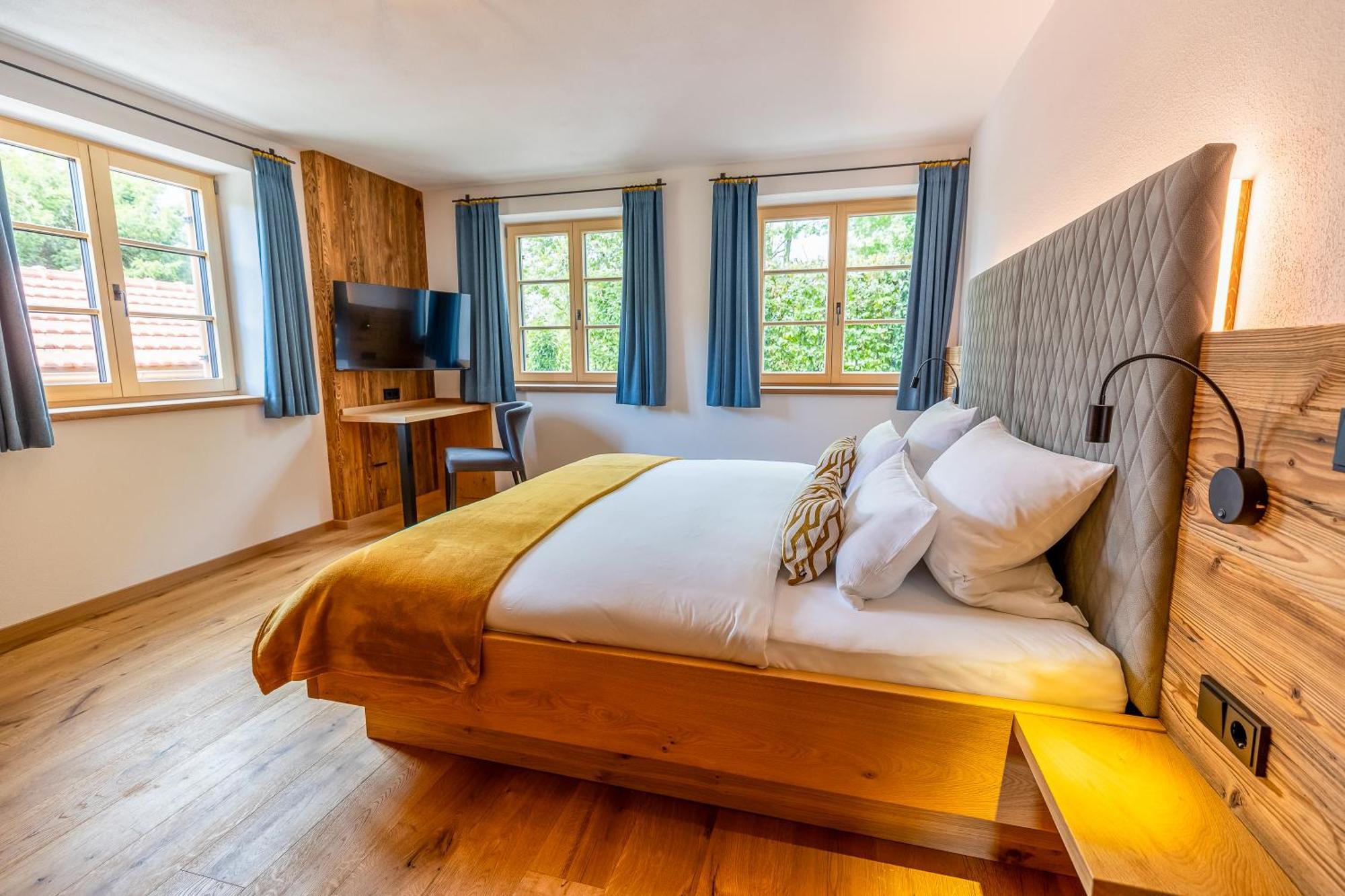 כימינג Graf Chiemo Suites - Direkt Am Chiemsee Mit Separatem Seezugang מראה חיצוני תמונה