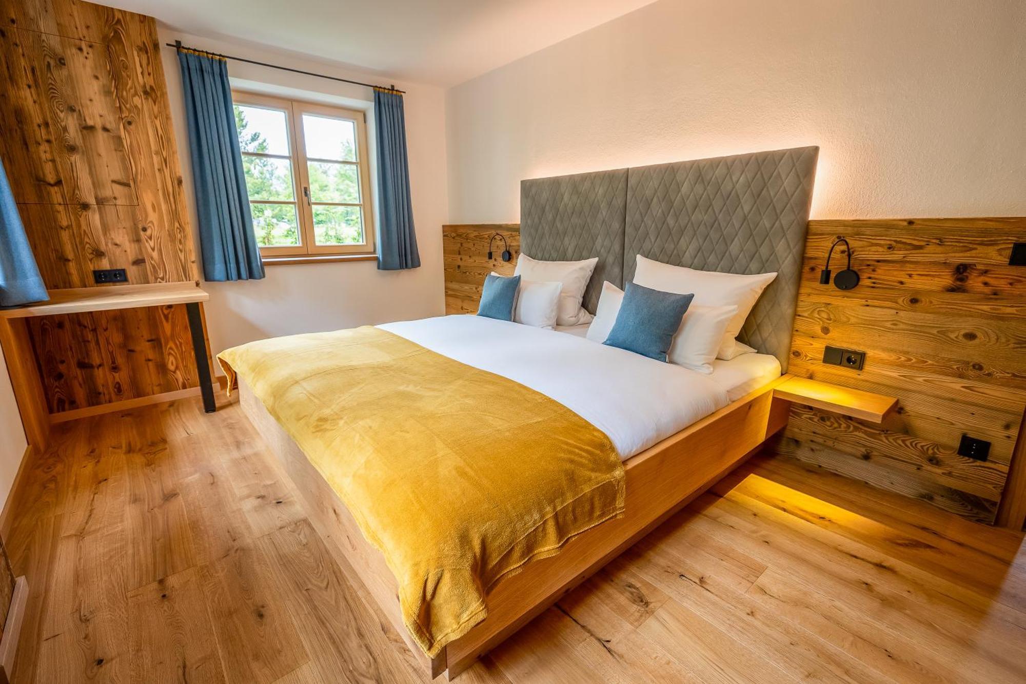 כימינג Graf Chiemo Suites - Direkt Am Chiemsee Mit Separatem Seezugang מראה חיצוני תמונה