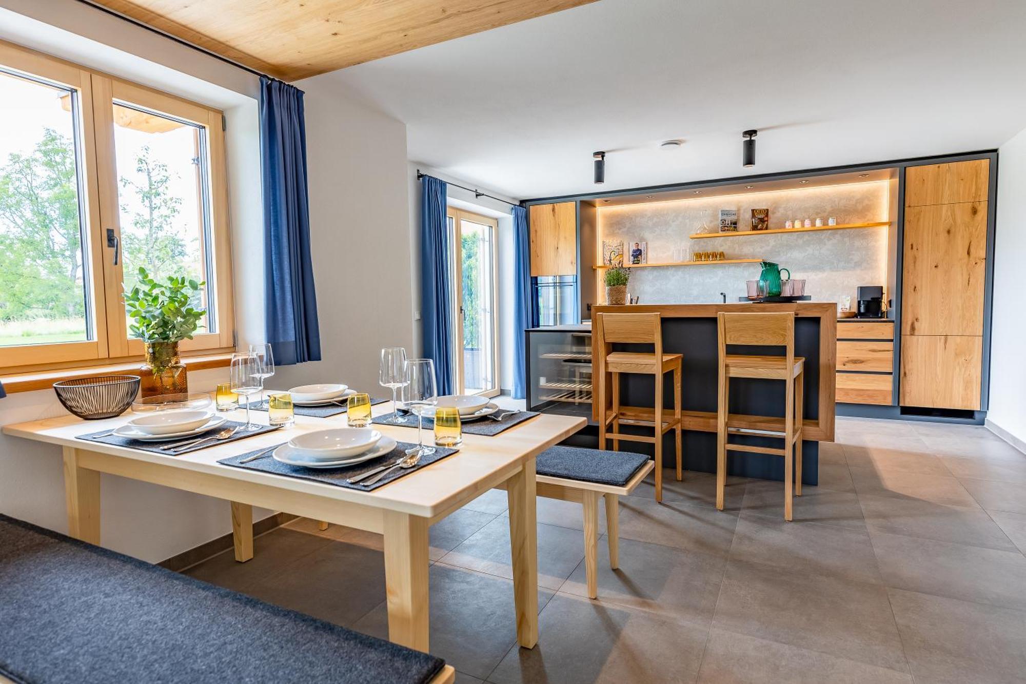כימינג Graf Chiemo Suites - Direkt Am Chiemsee Mit Separatem Seezugang מראה חיצוני תמונה
